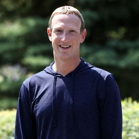 of-facebook-mark-zuckerberg-walks-to-lunch-following-a-news-photo-1683662107.jpg